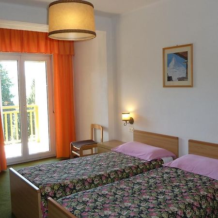 Hotel Terminus Левіко-Терме Екстер'єр фото