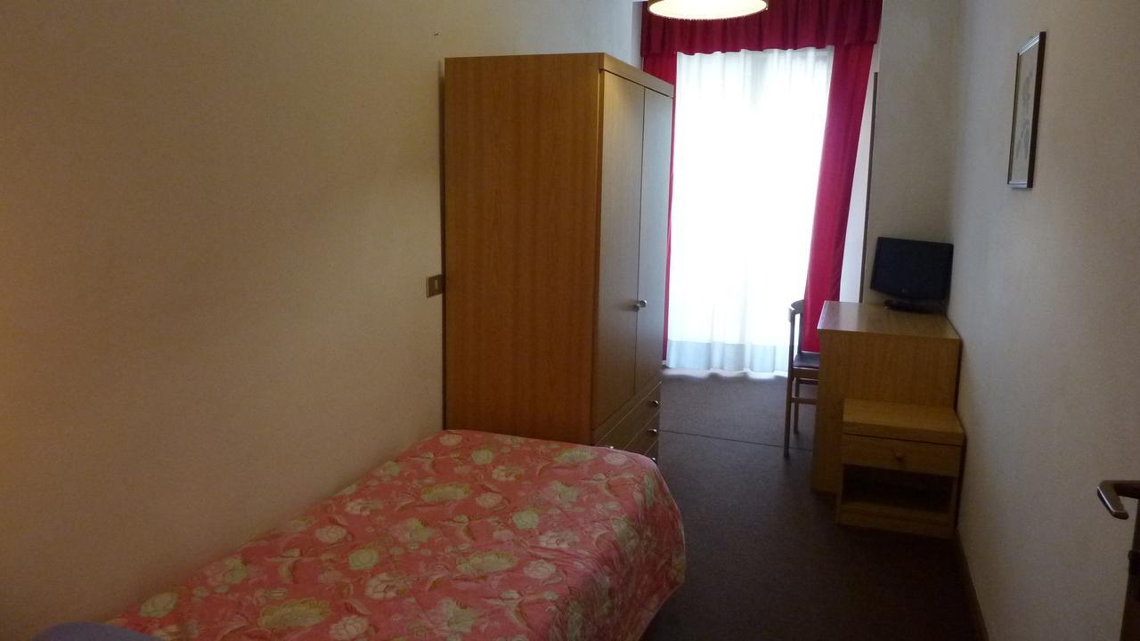 Hotel Terminus Левіко-Терме Екстер'єр фото