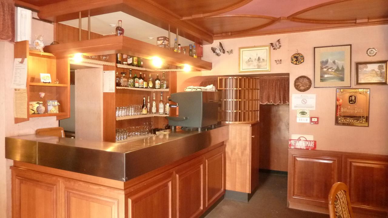 Hotel Terminus Левіко-Терме Екстер'єр фото